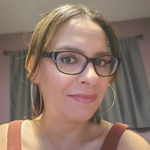 Meet your Posher, Brenda